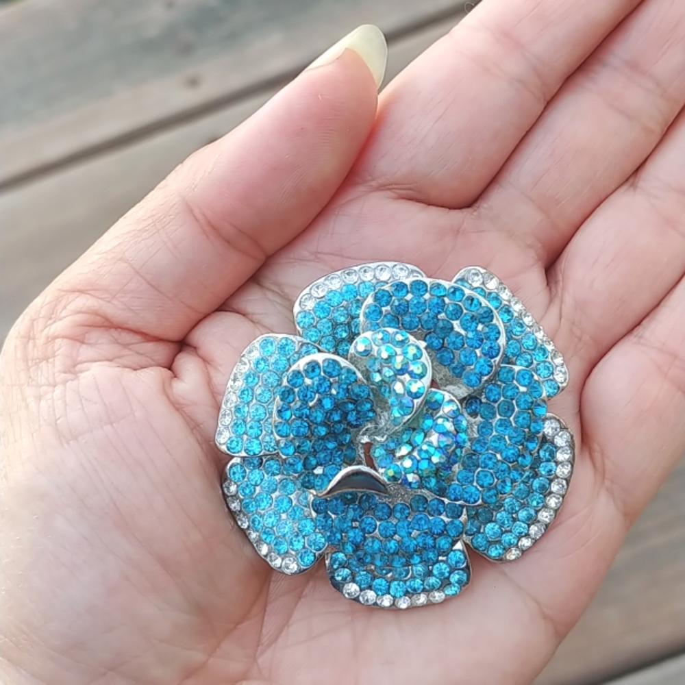 Rose brooch Aqua/turquoise/teal NWT - Picture 6 of 6